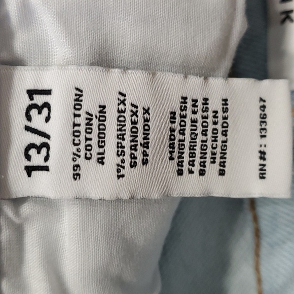 CELEBRITY PINK. HI-RISE SHORTS, FRAY HEM 13/31 NWT light blue with floral design - Picture 10 of 12